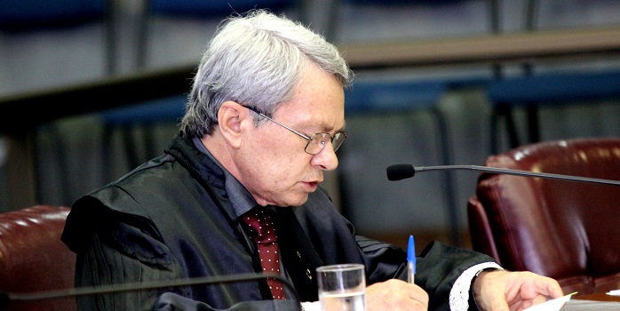 O Conselheiro Relator José Alves Viana ( Foto: Karina Camargos Coutinho)
